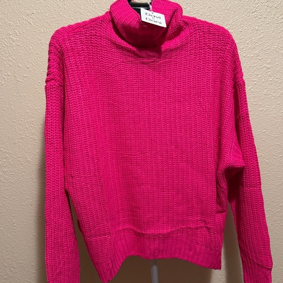 DAVI & DANI Vibrant hot pink Turtleneck cable knit chunky sweater women’s medium - Picture 3 of 8